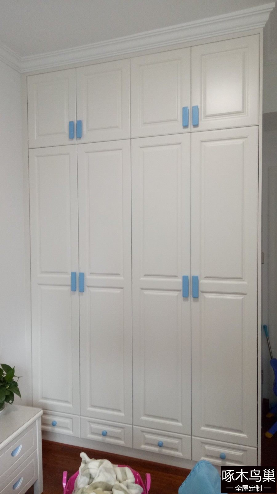 儿童平开门衣柜3