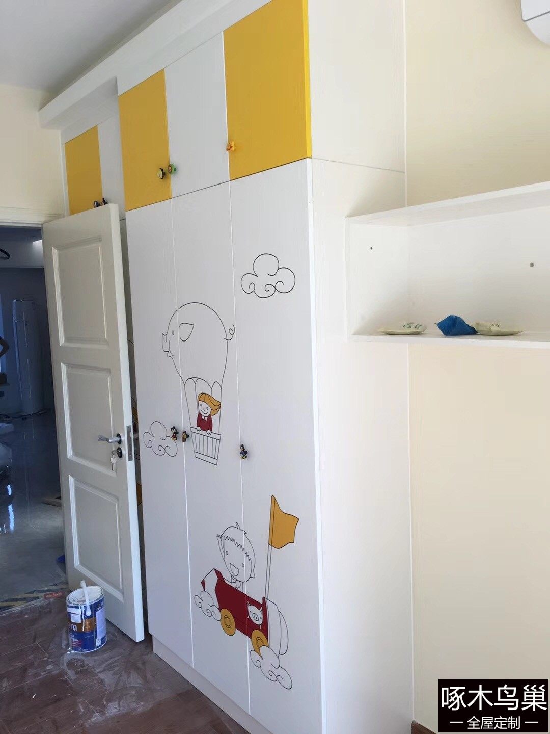 儿童趟门衣柜5