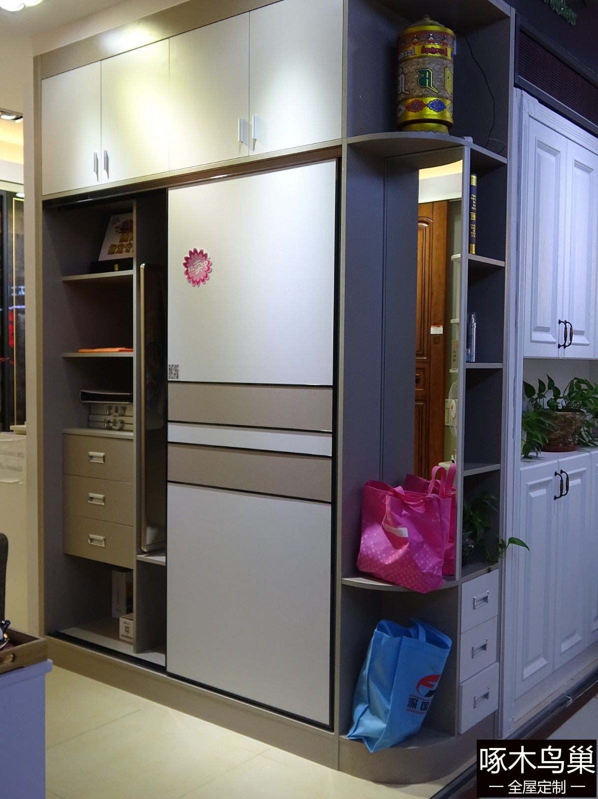 现在衣柜(带吊柜)